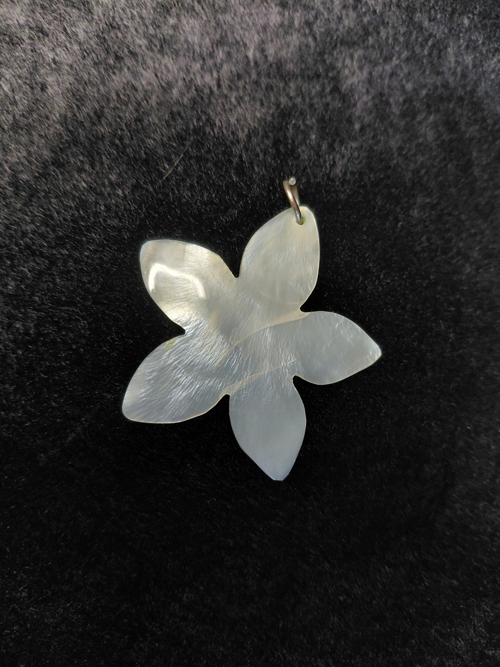 Mother of Pearl Flower Pendant